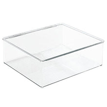 Load image into Gallery viewer, Closet Clothing Medium Box Clear
